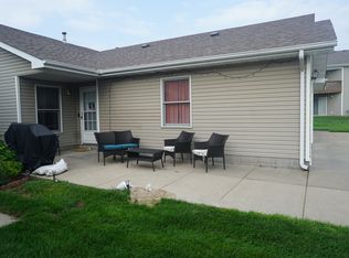 1872 W South St, Lincoln, NE 68528