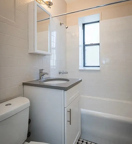 Ivy Tower — Photo 9