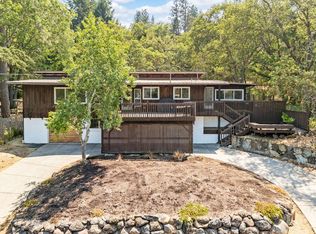 1060 Emma St, Ashland, OR