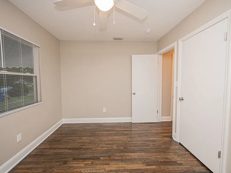 1512 E Fern Rd — Photo 29