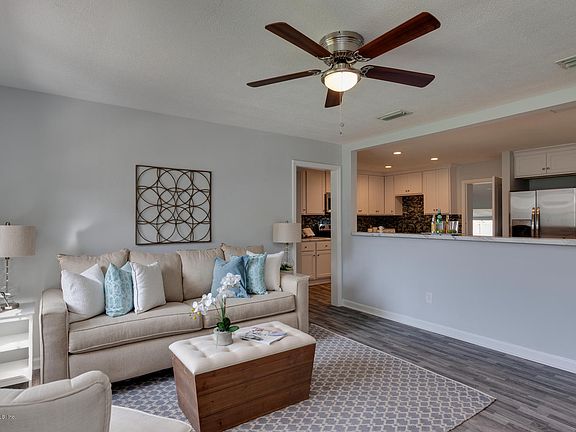 5th image of 6035 Cedar Hills Blvd
