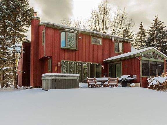 2nd image of 8046 Summerview Dr