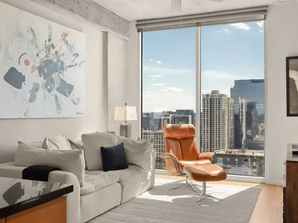 415 Church St APT 2608, Nashville, TN 37219