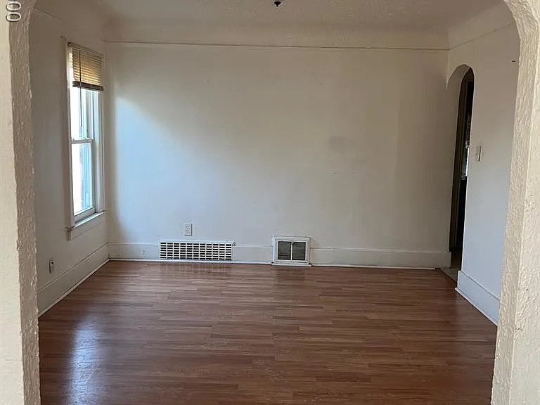 6406 Mead St — Photo 1