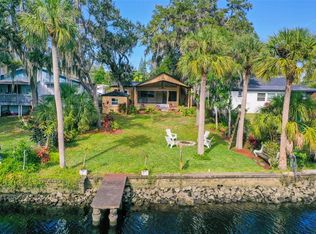 5604 Riverview Dr, New Port Richey, FL 34652