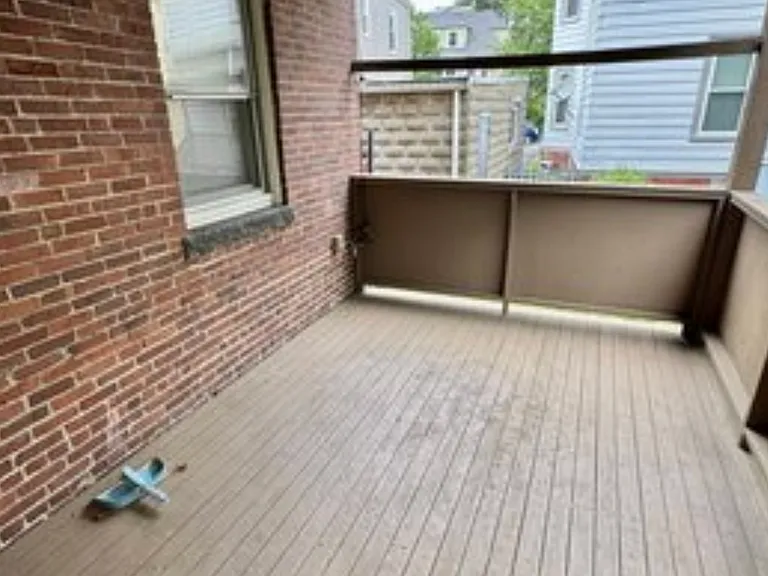 7 Fairfield St — Photo 4