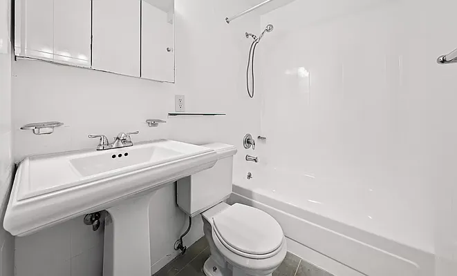 Rented by REAL New York | media 15