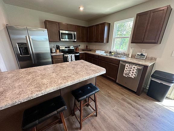 2nd image of 136 Sarnesfield Way