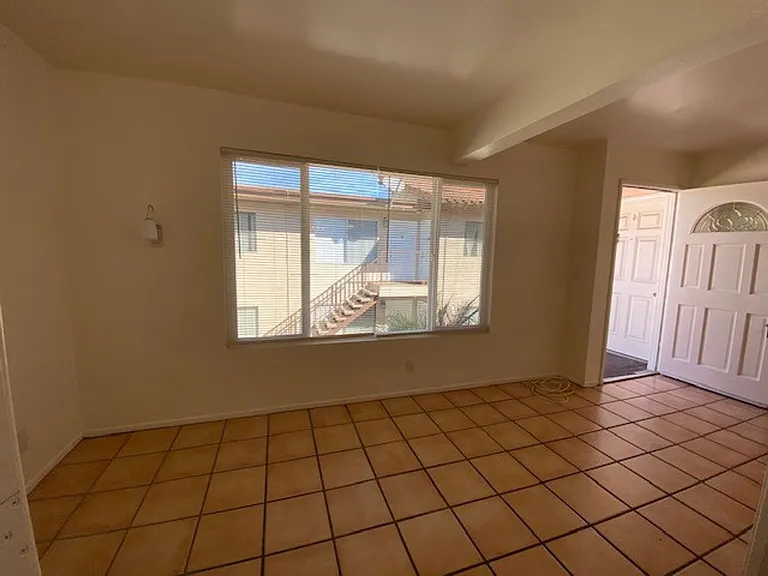345 Mathilda Dr — Photo 7
