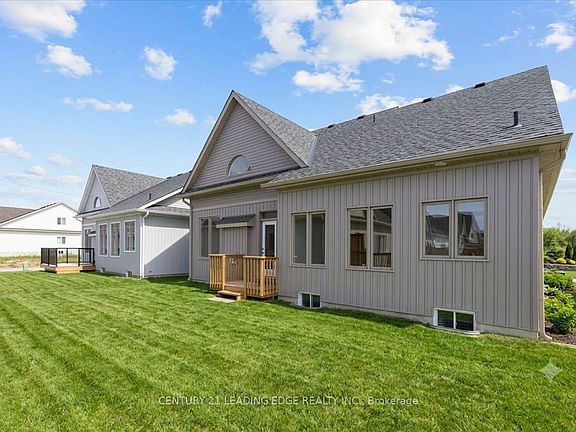 3rd image of 38 Palmira Dr