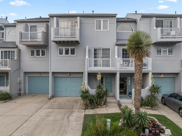 450 Sea Horse Rd, Brigantine, NJ 08203