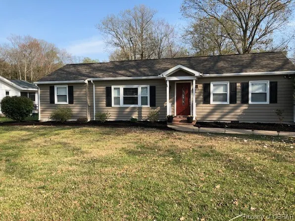 31 Pine Dr, White Stone, VA 22578