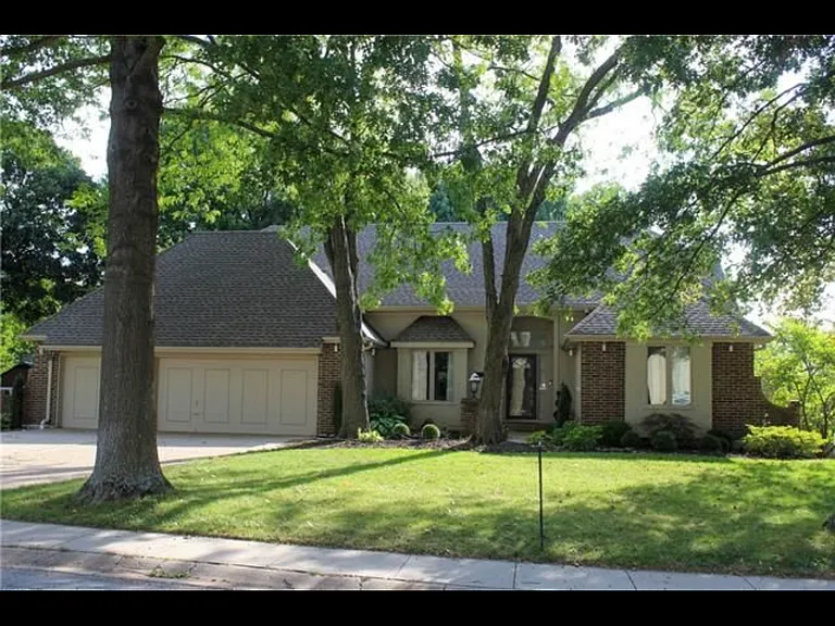 307 S Park Dr — Photo 36