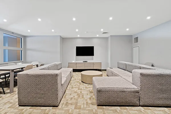 Rented by Lisa Management Inc | media 21