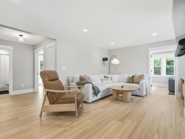 3601 Erie Ave #1 — Photo 3