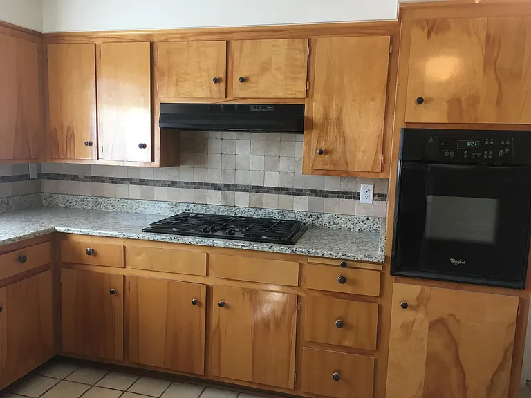 723 Adams St NE — Photo 7