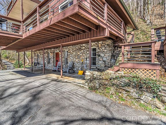 5th image of 80 Hidden Falls Rd