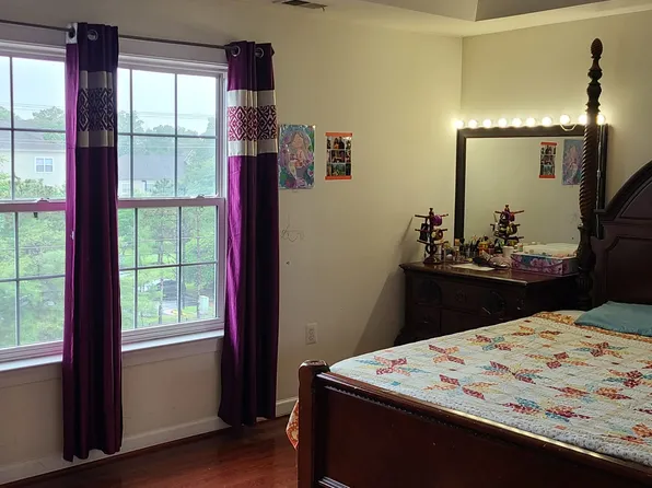 13667 Venturi Ln #229, Oak Hill, VA 20171