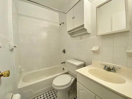 Rented by Living New York | media 6