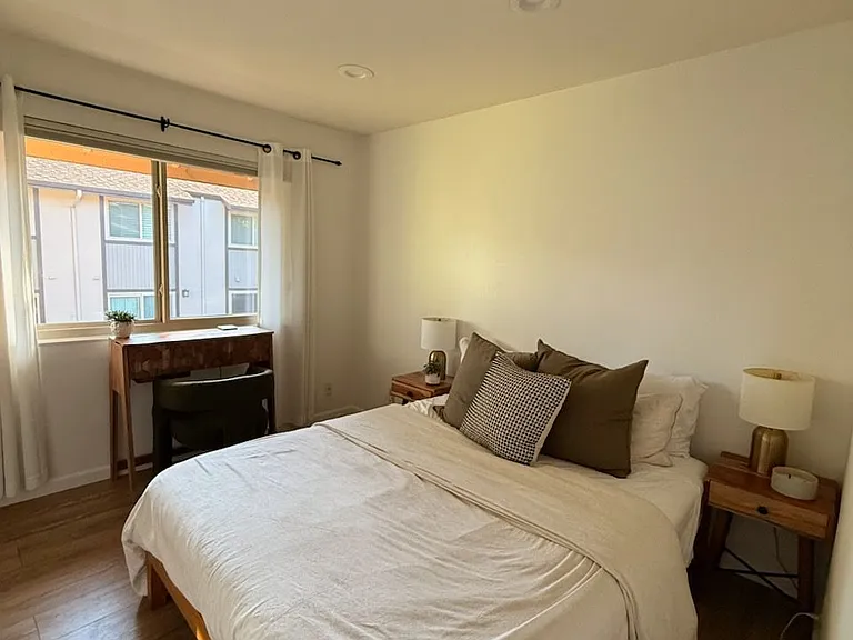 1571 Candelero Dr — Photo 2