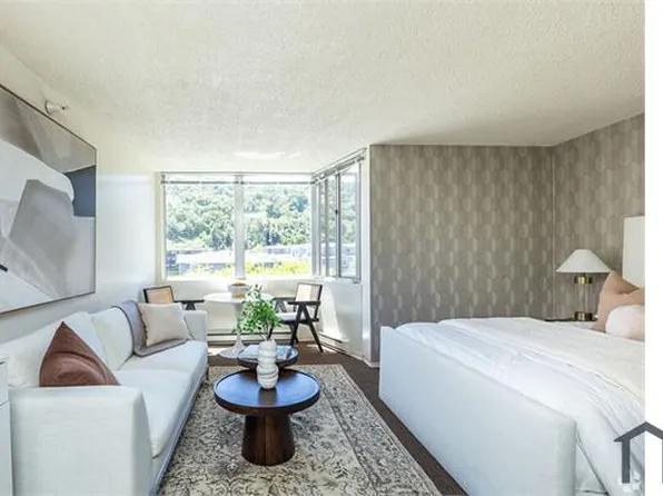 2400 Carlmont Dr, Belmont, CA 94002