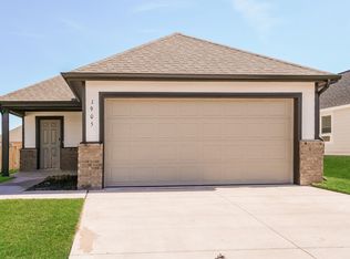 1905 Crimson Lake Blvd, El Reno, OK 73036