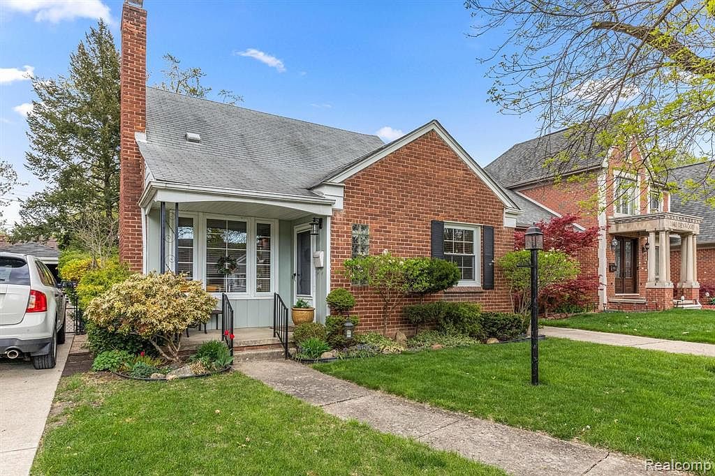 1150 N Denwood St, Dearborn, MI 48128 Zillow