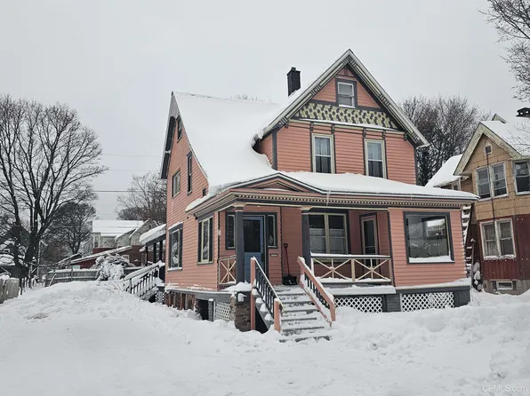 433 Pewabic St, Laurium, MI 49913