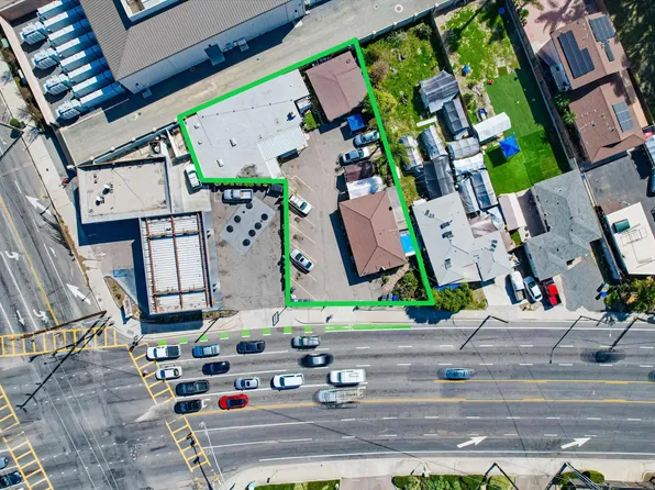 467 N Melrose Dr, Vista, CA 92083