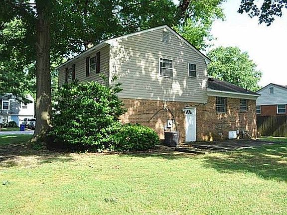 5th image of 842 Chatsworth Dr