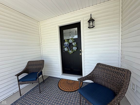 2nd image of 509 Fancy St