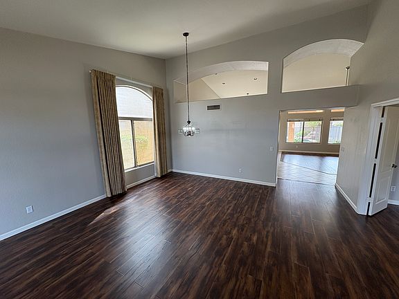 5th image of 5123 E Michelle Dr