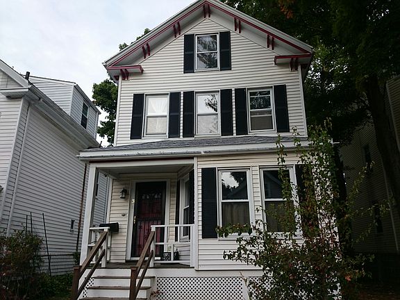 2nd image of 31 Fuller St