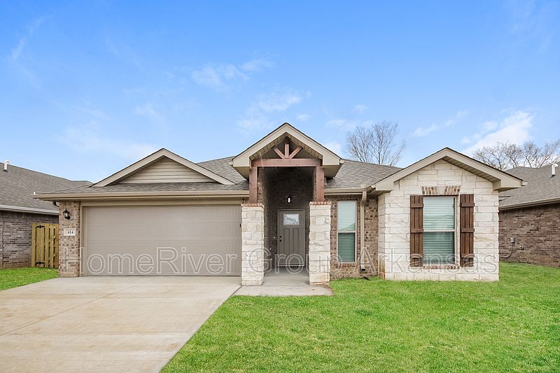 1st image of 414 NW 62nd Ave