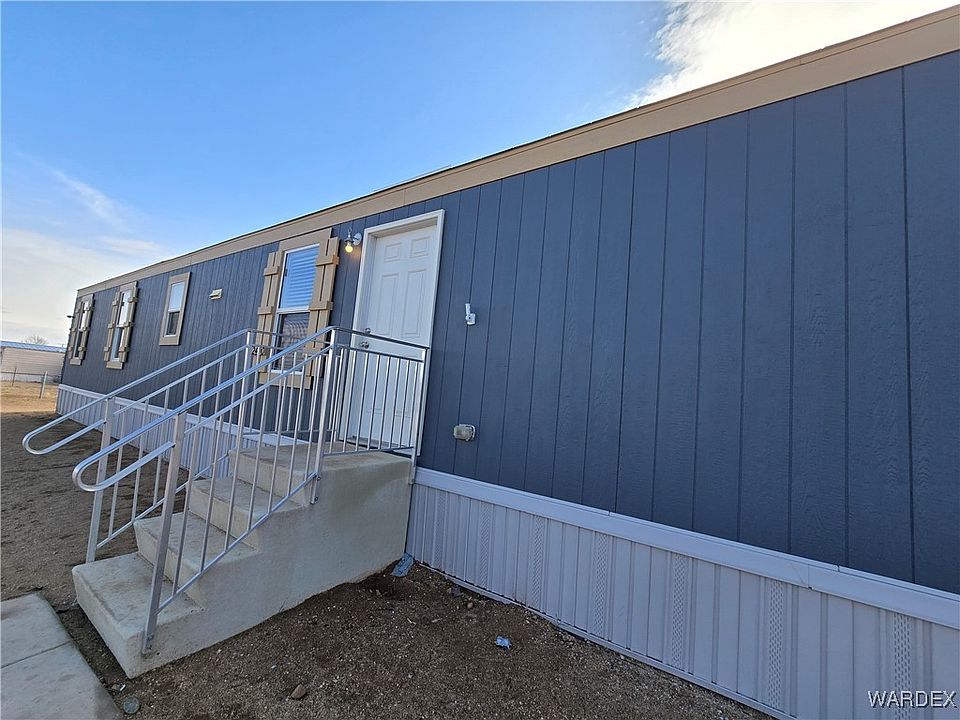 1st image of 2400 E Leroy Avenue