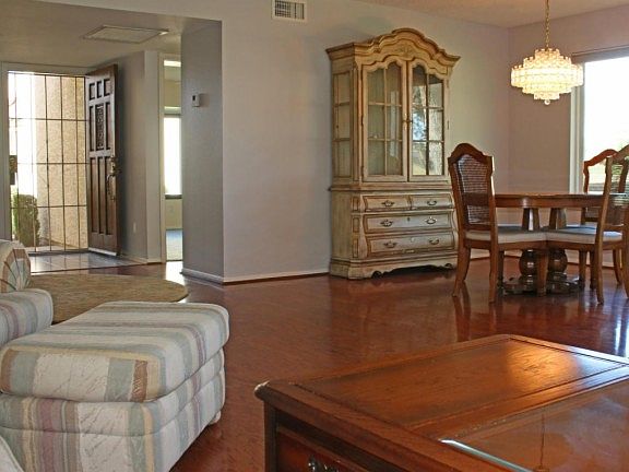 5th image of 666 S Saguaro Way