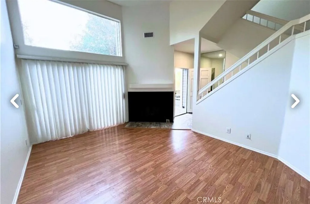 2 bed, 2.5 bath, 1204 sqft, $3,800 — Photo 3