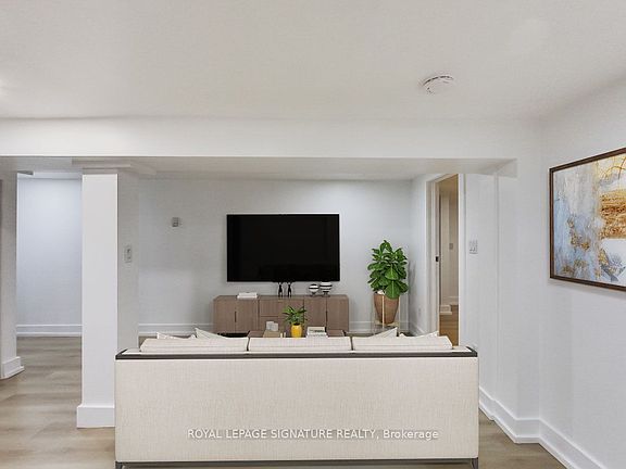 5th image of 896 Bathurst St #Basement