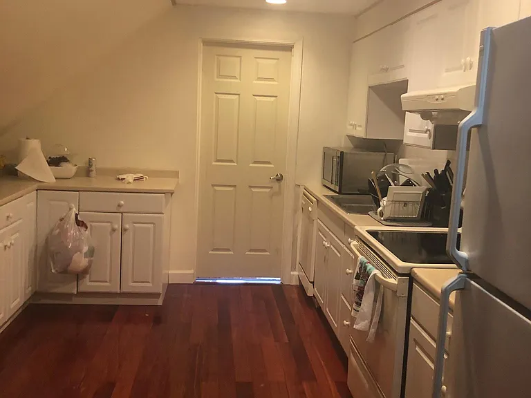 23 Hampshire Dr — Photo 5
