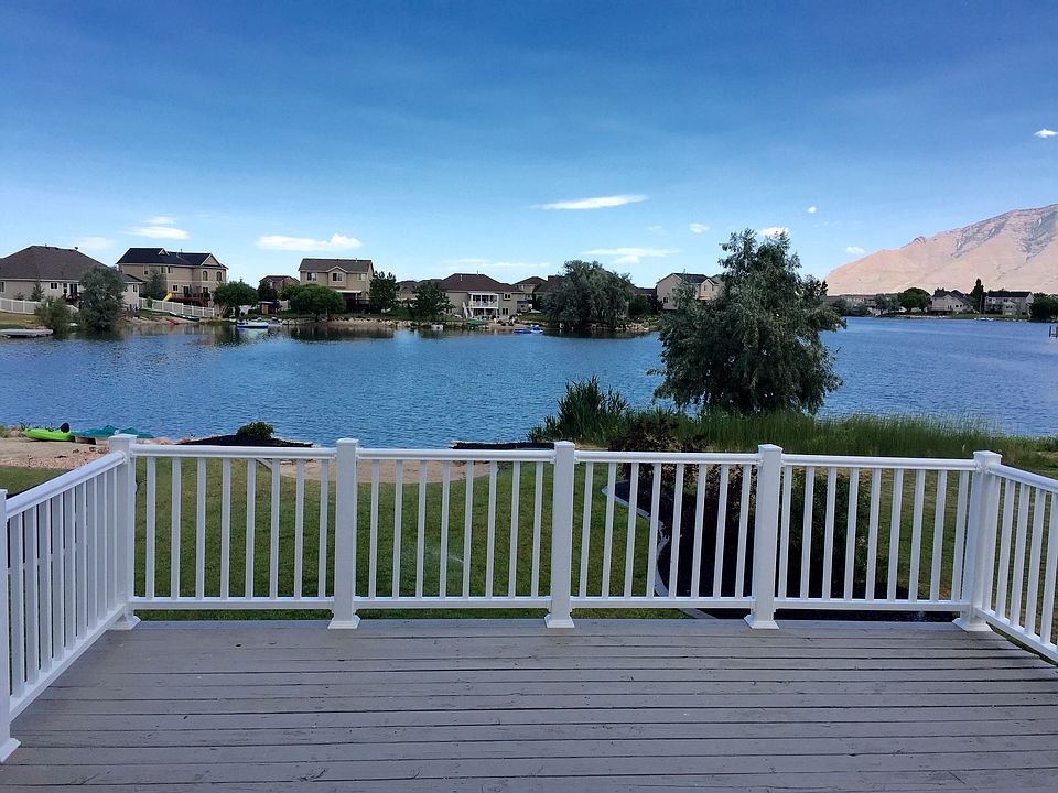 1st image of 6038 N Bayshore Dr