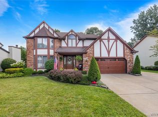 41 Mission Dr, East Amherst, NY 14051