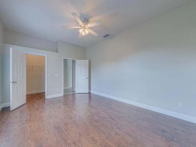 12549 Waterhaven Cir — Photo 16