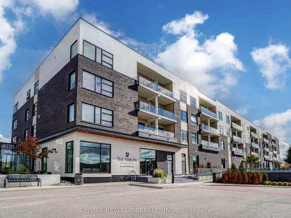 555 William Graham Dr #331, Aurora, ON L4G 3H9