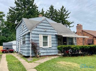 1526 Crestwood Rd, Toledo, OH 43612