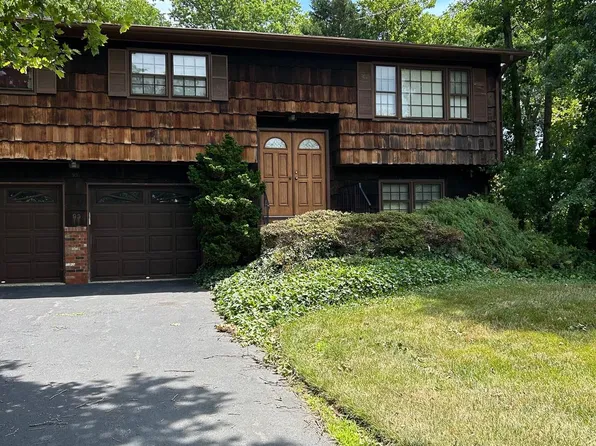 93 Tudor Dr, Hamilton, NJ 08690