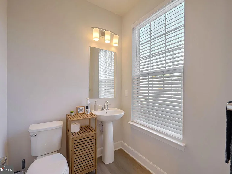 10864 Foxtrot Cir — Photo 5