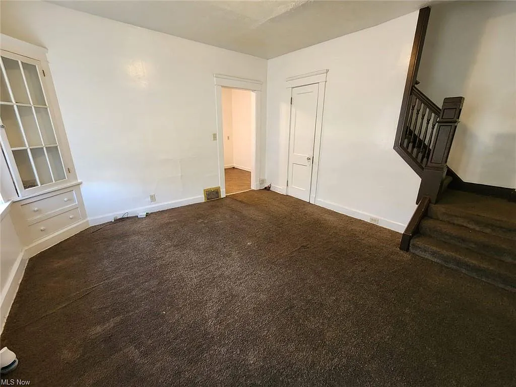 5 bed, 2.5 bath, 1688 sqft, $1,600 — Photo 3