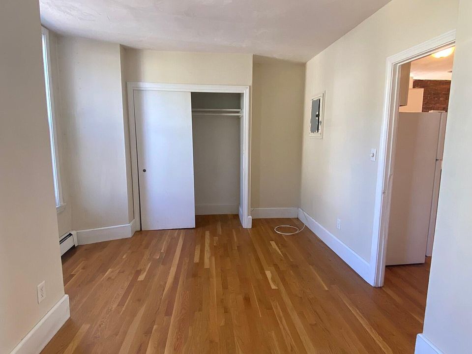 2nd image of 147 Princeton St #102