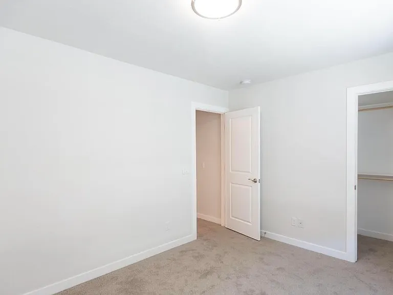 1850 N 51st St #2 — Photo 14