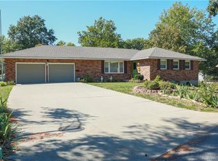 100 Cliff Dr, Buckner, MO 64016